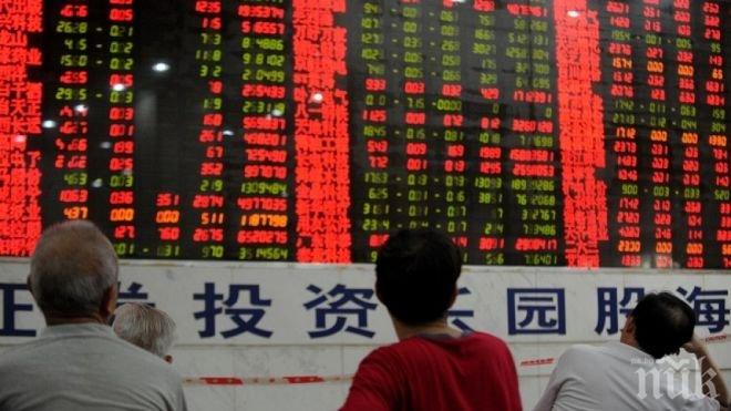 Акциите на шанхайската фондовата борса паднаха с почти 9%
