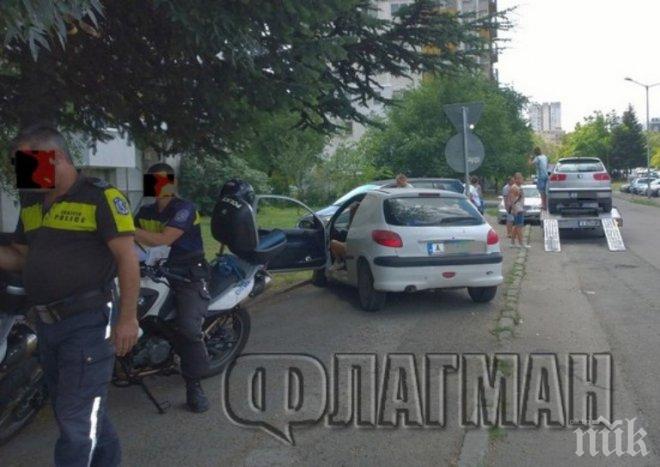 Сеат се натресе в Пежо близо до бургаски мол
