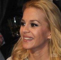 Капризи! Синдром на празното гнездо тресе фолкпевицата Деси Слава 
