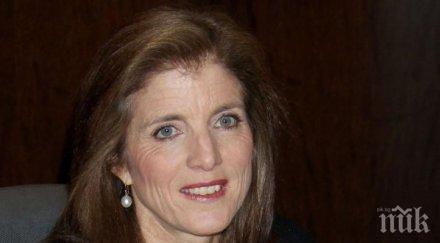 проверка установи каролайн кенеди ползвала личния мейл служебна комуникация