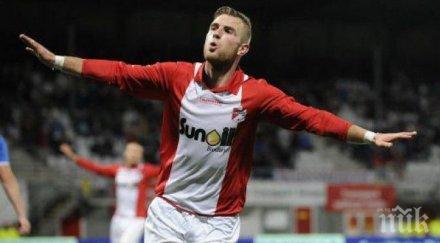 холандия левски силна конкуренция подписа кас петерс