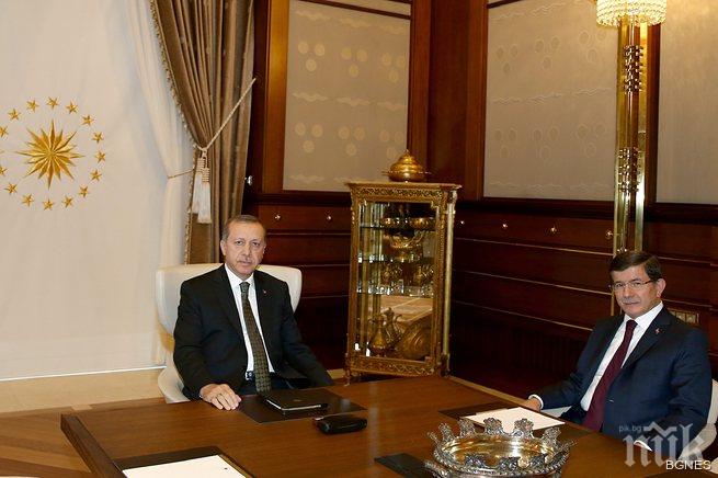 Давутоглу ще сформира служебно правителство 