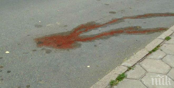 Джигит помете дядо и го прати в болница
