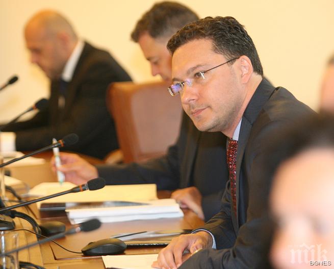 Митов: Българската държава трябва да охранява границите и го прави добре