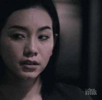 Нейният шеф решава да я проследи след работа. Това, което разбира за нея? Той остава шокиран! УОУ