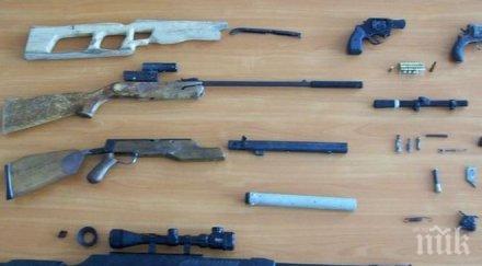криминалисти разбиха незаконна работилница оръжие
