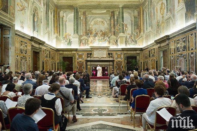 Почина обвиненият в педофилия бивш архиепископ от Ватикана