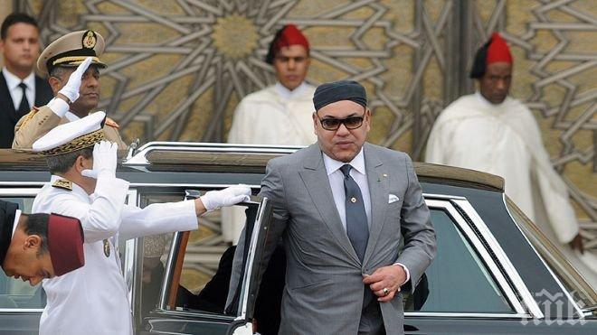 Френски журналисти шантажирали краля на Мароко