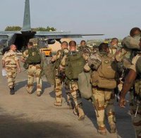 Франция удари Мали по въздух