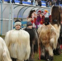 Над 3000 кукери гониха злите сили в Симитли