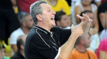 треньорът докузовски изхвърляне лукойл академик