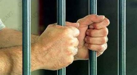 бивш пандизчия гаврел годишната дъщеря