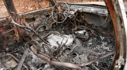 черната серия продължава изгоряха кола