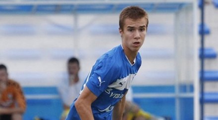 илиан илиев води седем юноши левски кипър