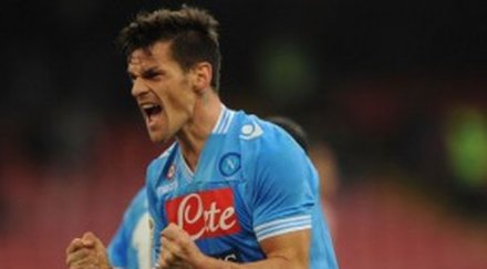 наполи продължава мечтае класика палермо