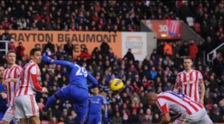 нападател два автогола разгромна победа челси