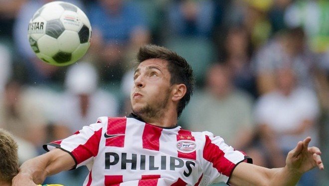 Мартин Йол иска Манолев при Бербо във Фулъм