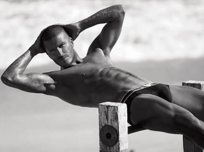 Дейвид Бекъм снима по бельо