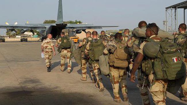 Франция удари Мали по въздух