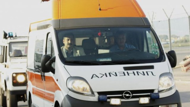 Мъж загина, а 5-ма са ранени в тежка катастрофа