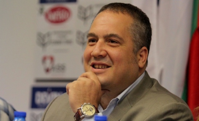 Слави Бинев: ГЕРБ ползва Плевнелиев за тоалетна хартия