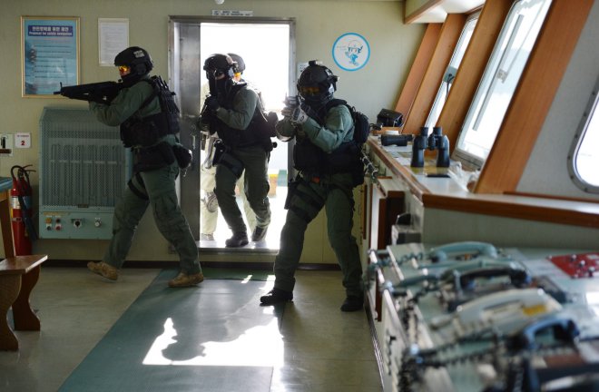 Втори френски командос починал в Сомалия