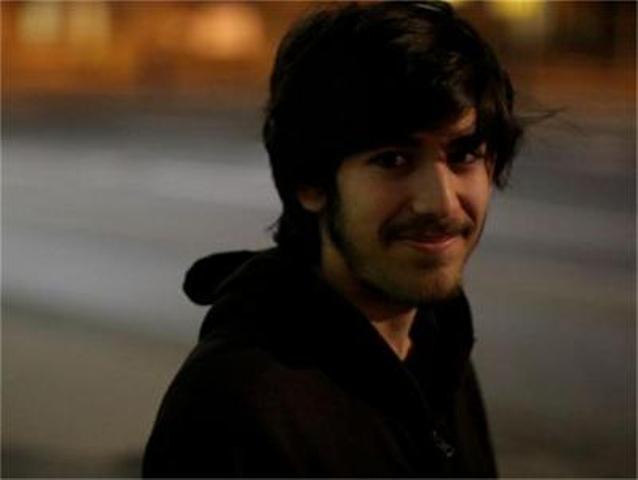 Интернет гений се самоуби