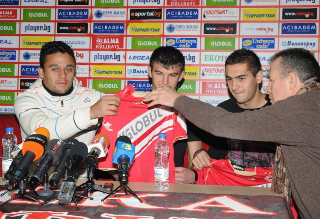 200 полицаи налазиха ЦСКА