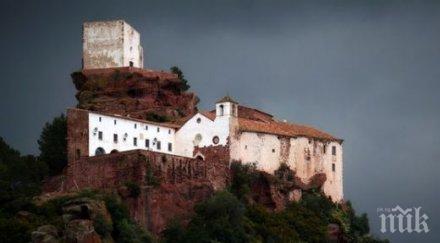 манастир търси конкурс отшелник