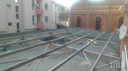 наглост строителен предприемач изгаври съседите вдигна покрив балконите снимки