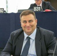 Евродепутатът Емил Радев: ООН да се намеси в борбата срещу Ислямска държава
