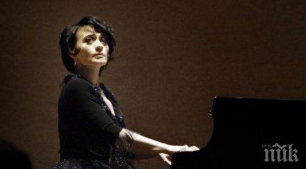 ужас откриха мъртва прочута пианистка
