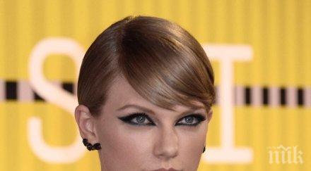 тейлър суифт триумфира награди mtv вижте другите победители