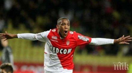 мартиал замина англия подпише манчестър юнайтед