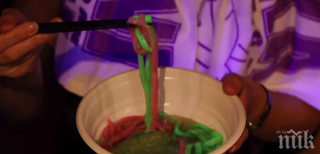 В Япония 100 души опитаха светеща в тъмното храна (видео)