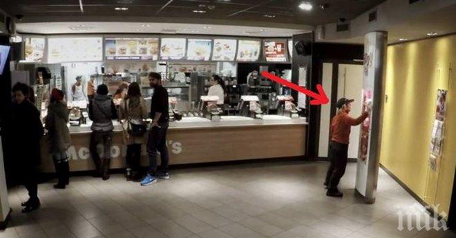 Шестима мъже я заобикалят, докато тя работи. Когато се обръща? Не можеш да не се усмихнеш!