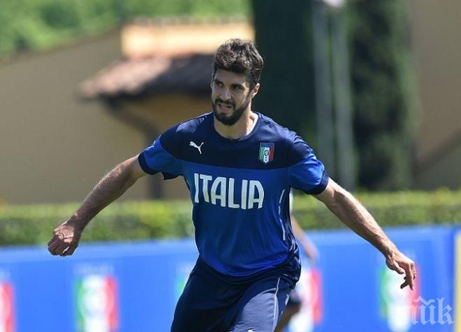 Наполи се размина за минути с италиански национал