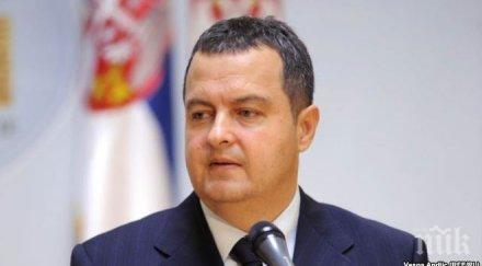 дачич критикува заради липсата единна политика бежанците