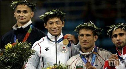 бронзов медалист атина 2004 излиза цска