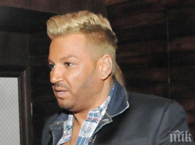 Азис с шокиращо признание! Певецът се изповяда на английски (снимка)

