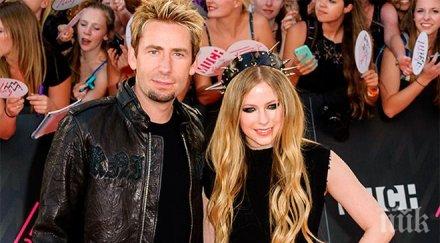 аврил лавин развежда втори път