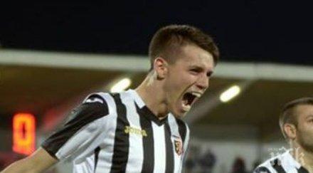 левски оглежда звезда локо пловдив