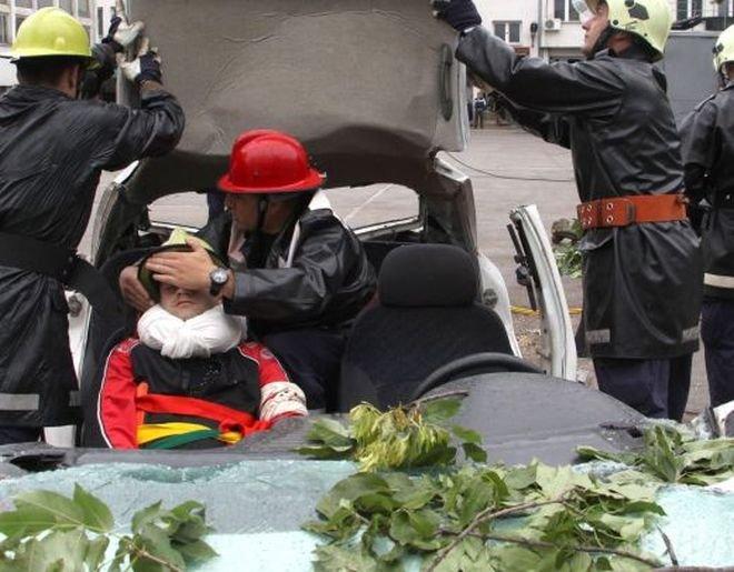 Паника в Санкт Петербург: Евакуират хората от жп гарите