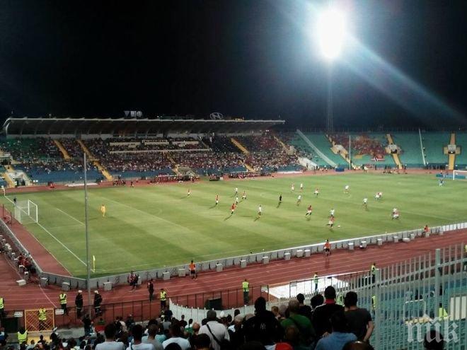 България и Норвегия не успяха да си вкарат гол в първото полувреме