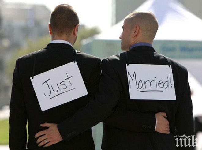 Затвор за държавната чиновничка от САЩ, отказала да регистрира гей-брак
