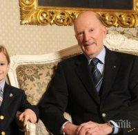 Внукът на Царя - Симеон-Хасан, стана третокласник в Мароко и получи пони за подарък