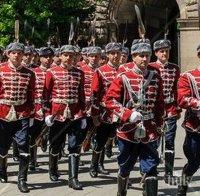 В Деня на Съединението тържествено се смени караулът пред президентството