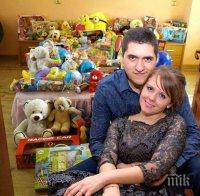 Младоженци поискаха играчки за болни деца, вместо подаръци за сватбата им