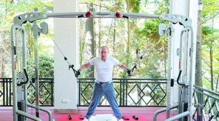 путин топи мазнини прави мускули анцуг 2500 евро видео