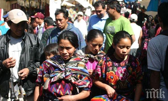 Комедиен актьор води за президент на Гватемала